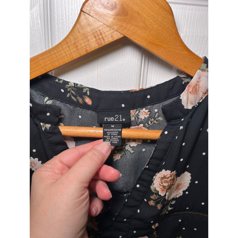 Rue21 Floral Polka Dot Blouse Women’s Medium Black Sheer Zip Pocket Top - Picture 2 of 4